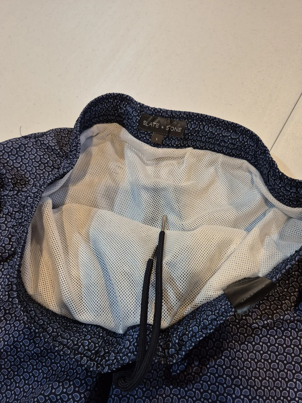Slate & Stone Navy Paisley-Print Swim Trunks 4804